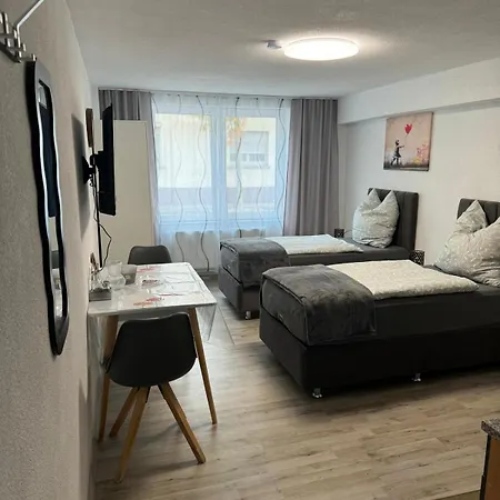 Heidenheim Unterkunft היידנהיים אן דר ברנץ